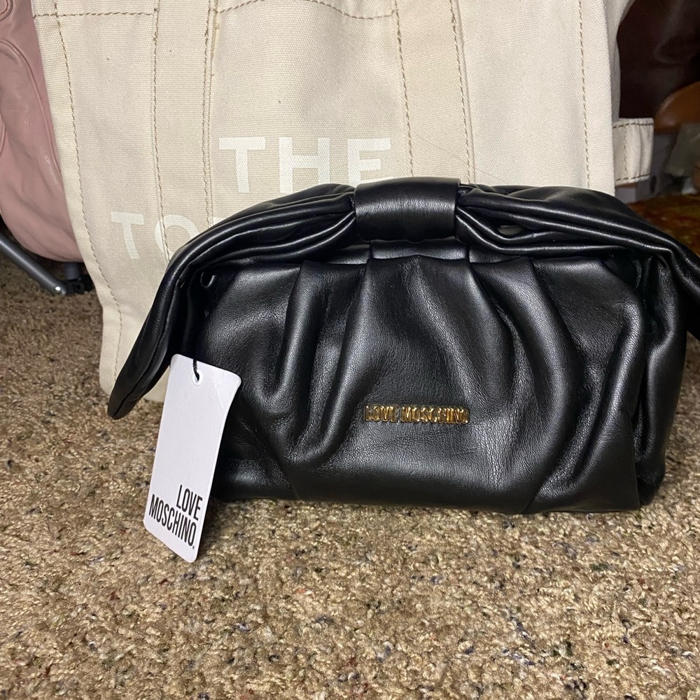 Love Moschino slouchy bow detail crossbody bag in black NWOT - Picture 7 of 8